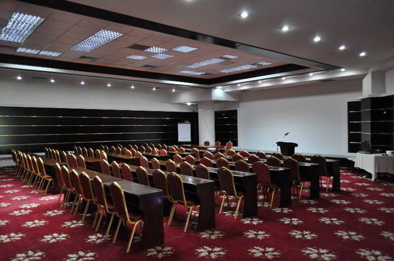Hotel Delta 4 Tulcea Ngoại thất bức ảnh