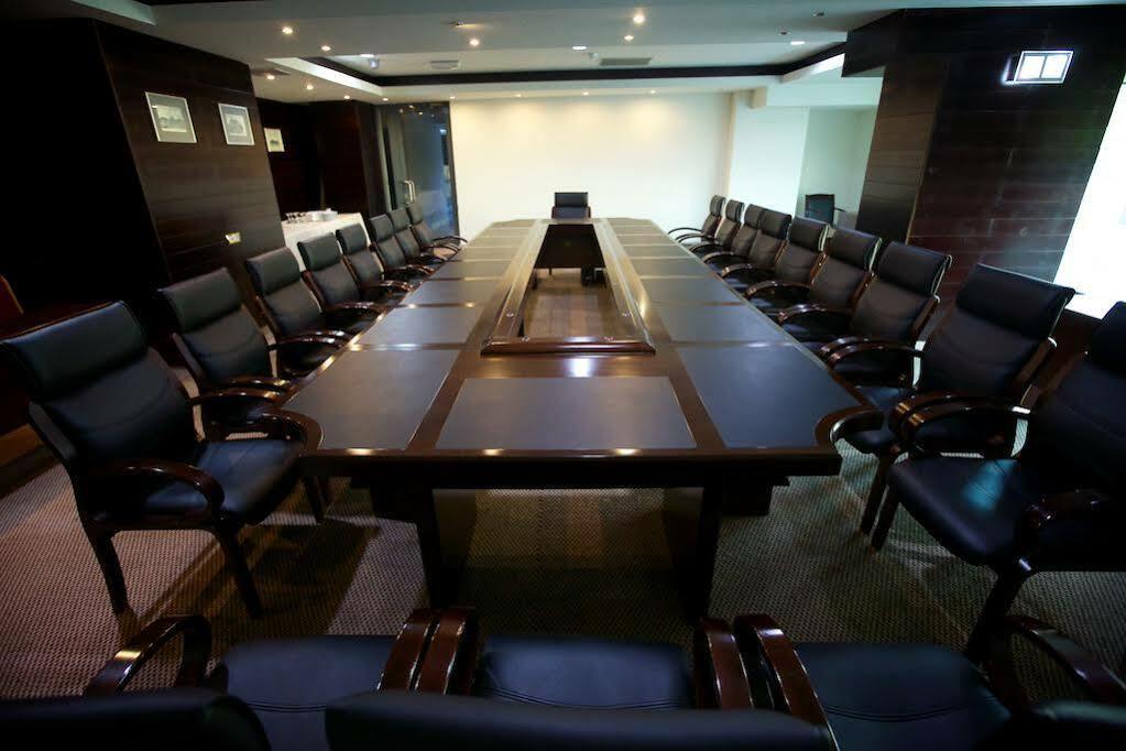 Hotel Delta 4 Tulcea Ngoại thất bức ảnh