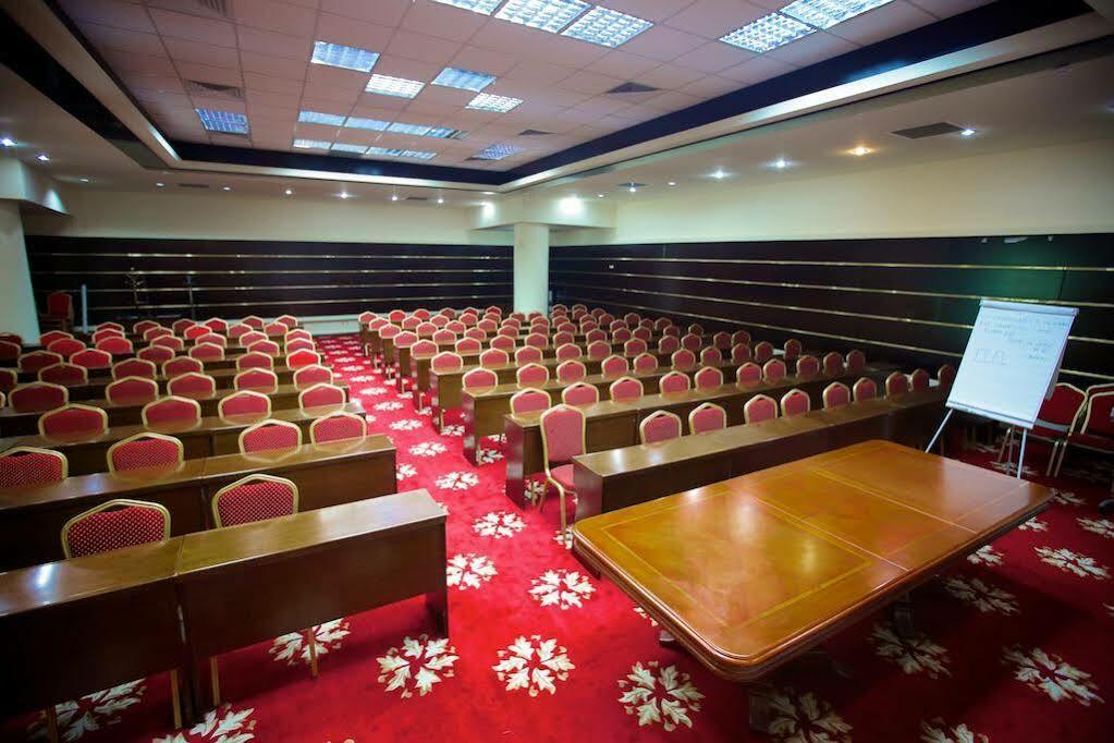 Hotel Delta 4 Tulcea Ngoại thất bức ảnh